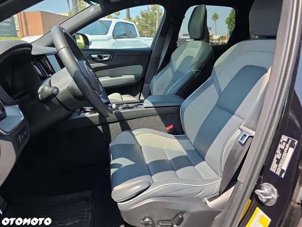 Volvo XC 60 T8 AWD Recharge Geartronic RDesign - 5