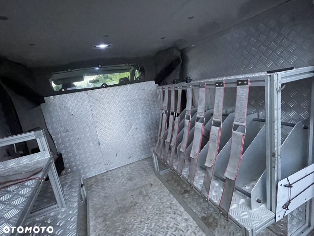Renault Trafic - 26