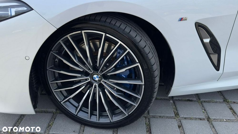 BMW Seria 8 - 9