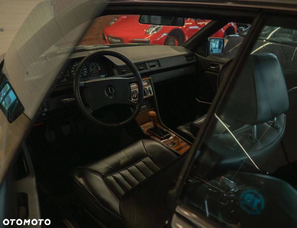 Mercedes-Benz W124 (1984-1993) - 14