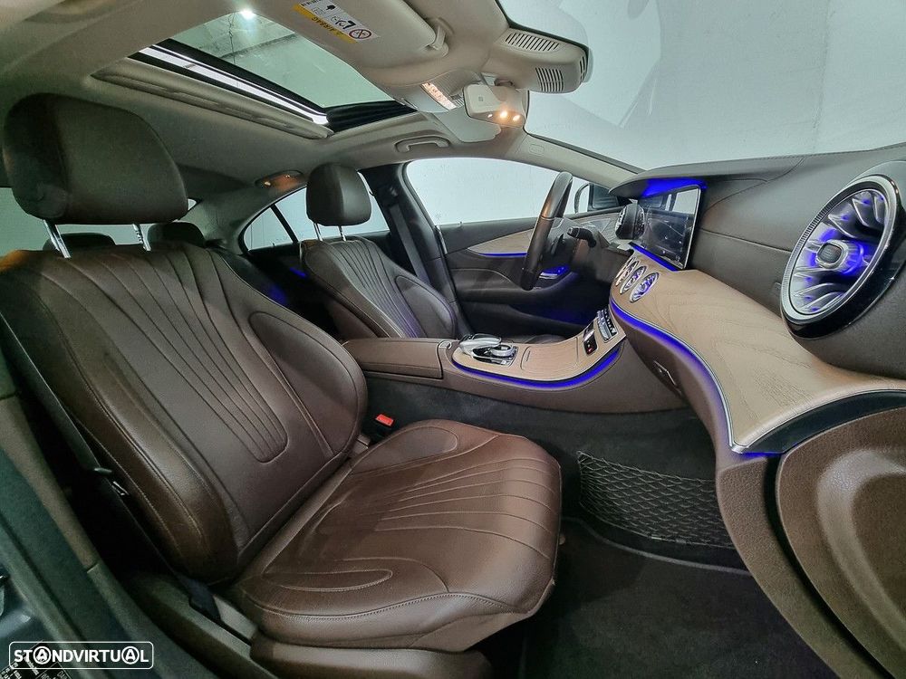 Mercedes-Benz CLS 350 d 4Matic AMG Line - 4