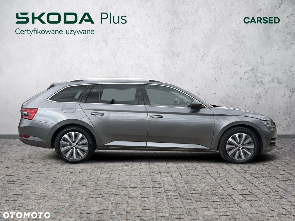 Skoda Superb 2.0 TDI SCR Style DSG - 8