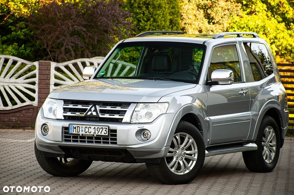 Mitsubishi Pajero 3.2 DI-D Automatik Limited Edition - 28