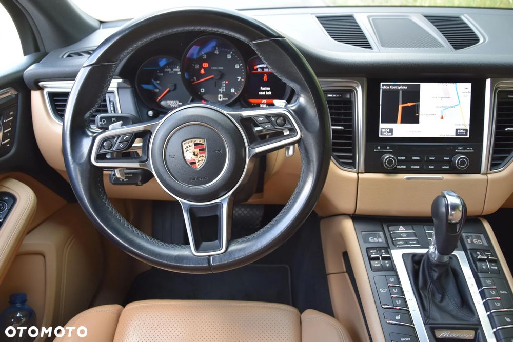 Porsche Macan Standard - 12