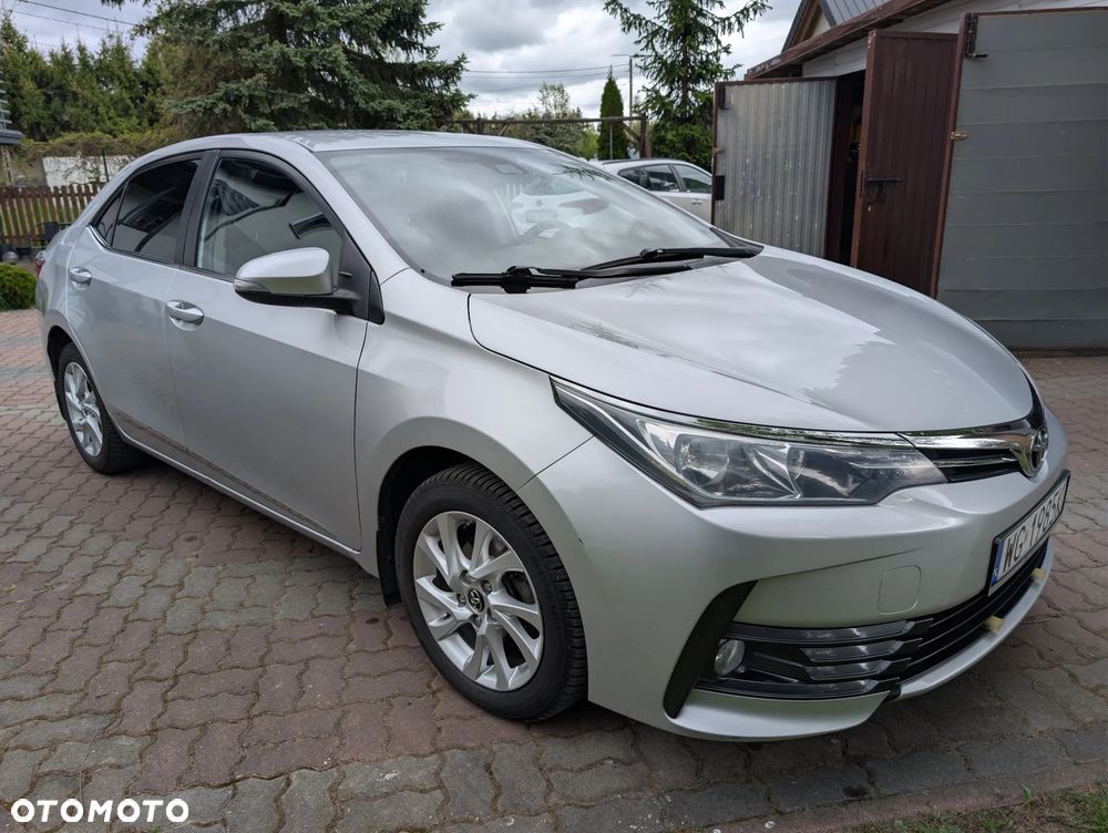 Toyota Corolla 1.6 Active - 5