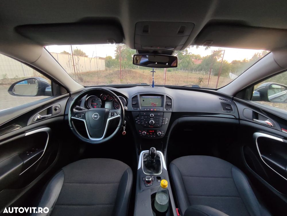 Opel Insignia 2.0 CDTI - 11