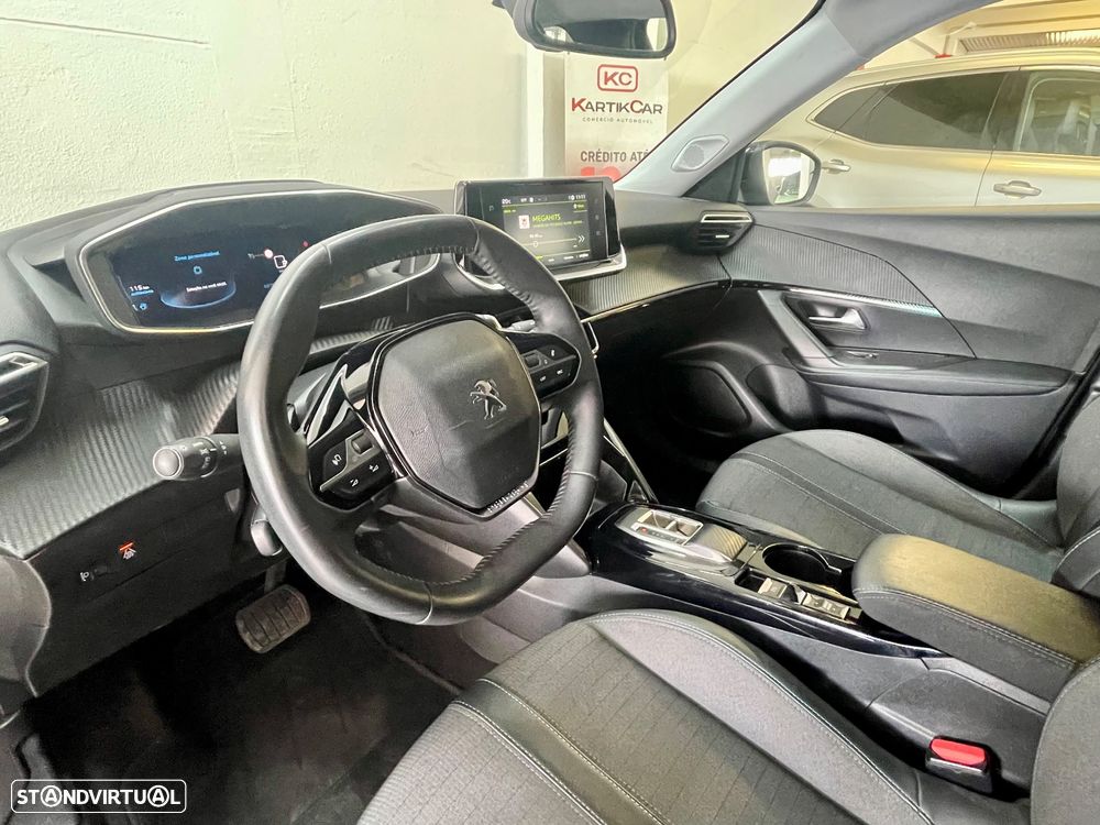 Peugeot 2008 PureTech 130 EAT8 Allure Pack - 18