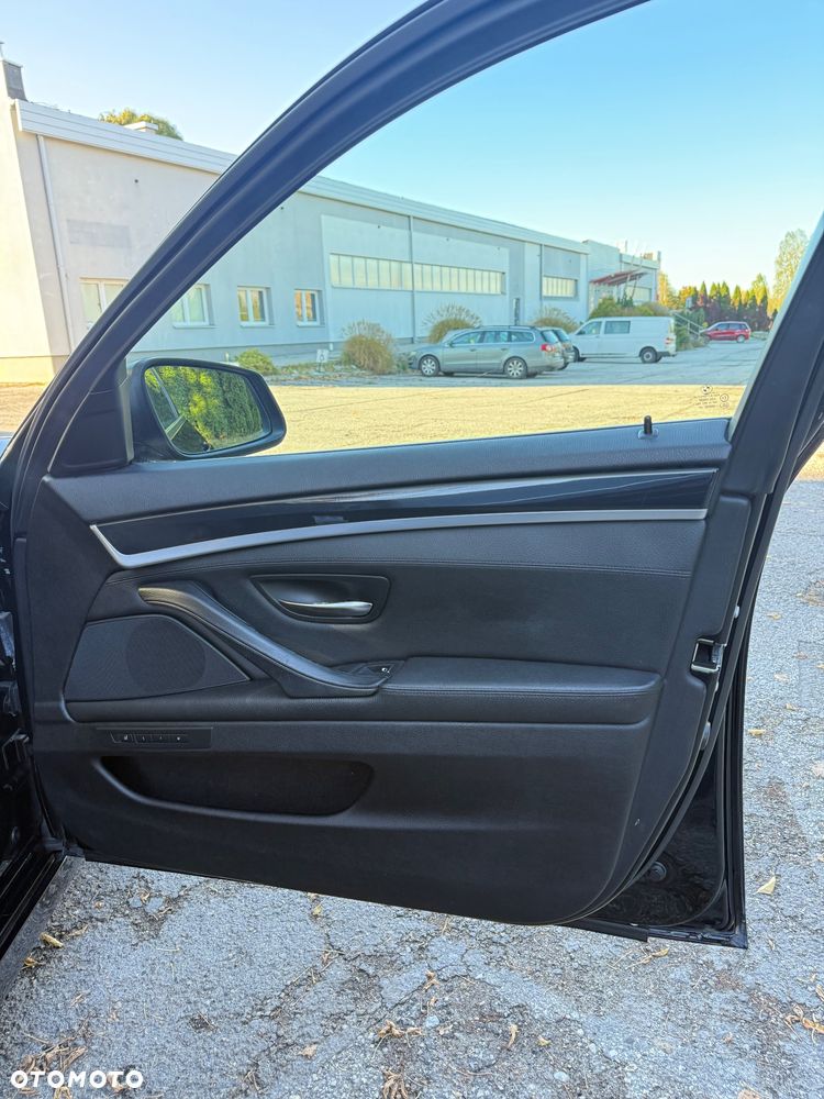 BMW Seria 5 - 31