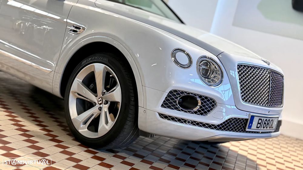 Bentley Bentayga V6 Hybrid - 8