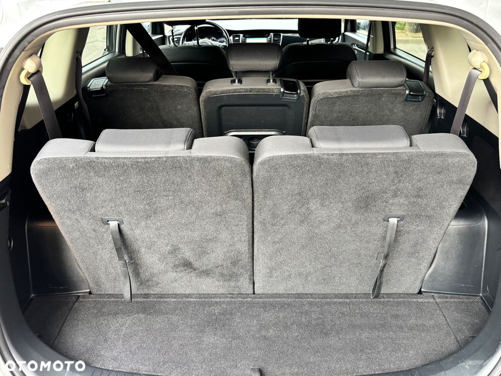 Kia Carens 1.7 CRDi M 7os - 21