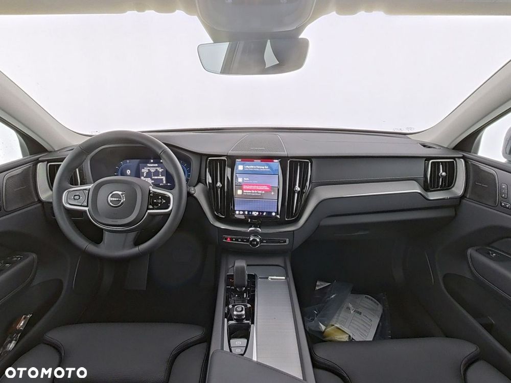 Volvo XC 60 B5 B AWD Ultra Dark - 5