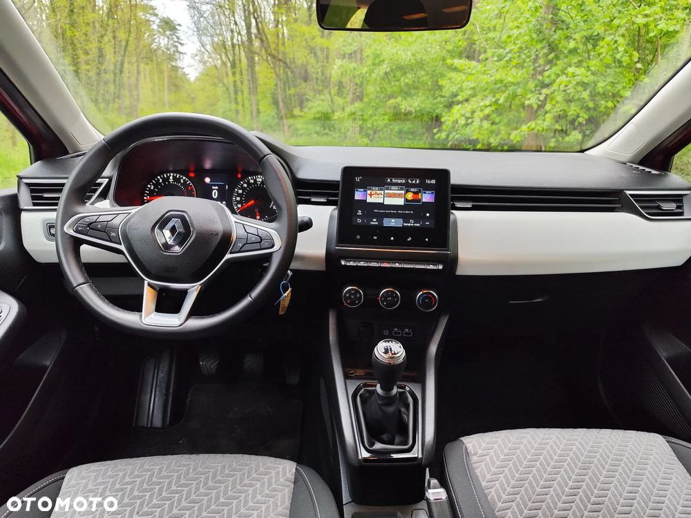 Renault Clio - 17