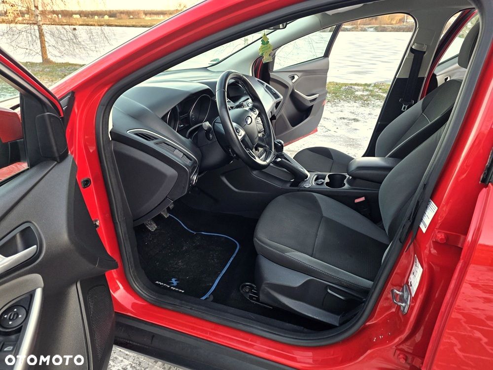 Ford Focus 1.6 FF Trend - 24