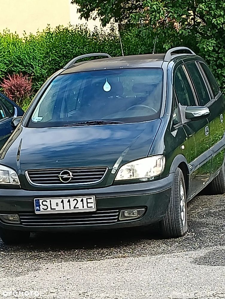 Opel Zafira 1.6 16V Comfort - 2