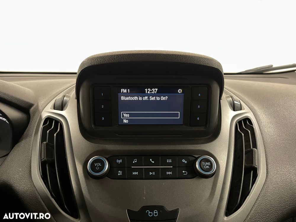 Ford Transit Courier - 9