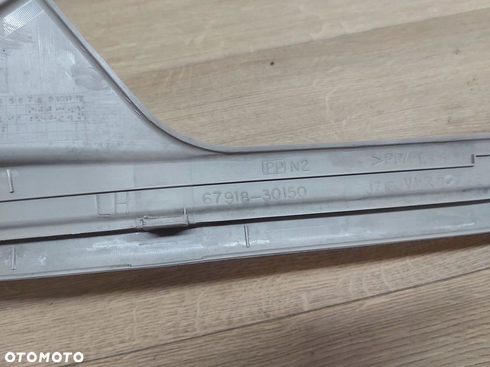 LEXUS GS II 300 400 97-04r listwa progowa nakładka lewy tył 67918-30150 - 3