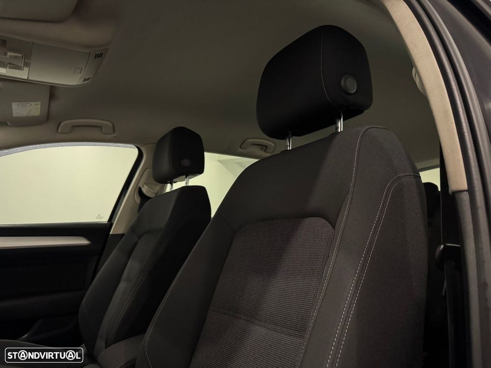 VW Passat Variant 1.6 TDI Confortline - 27