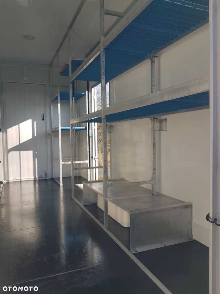 Iveco DAILY KONTENER NISKOPODŁOGOWY 4,43x2,23x2,42 SKLEP FOODTRUCK BAR KLIMA KONIOWÓZ KAMPER - 18