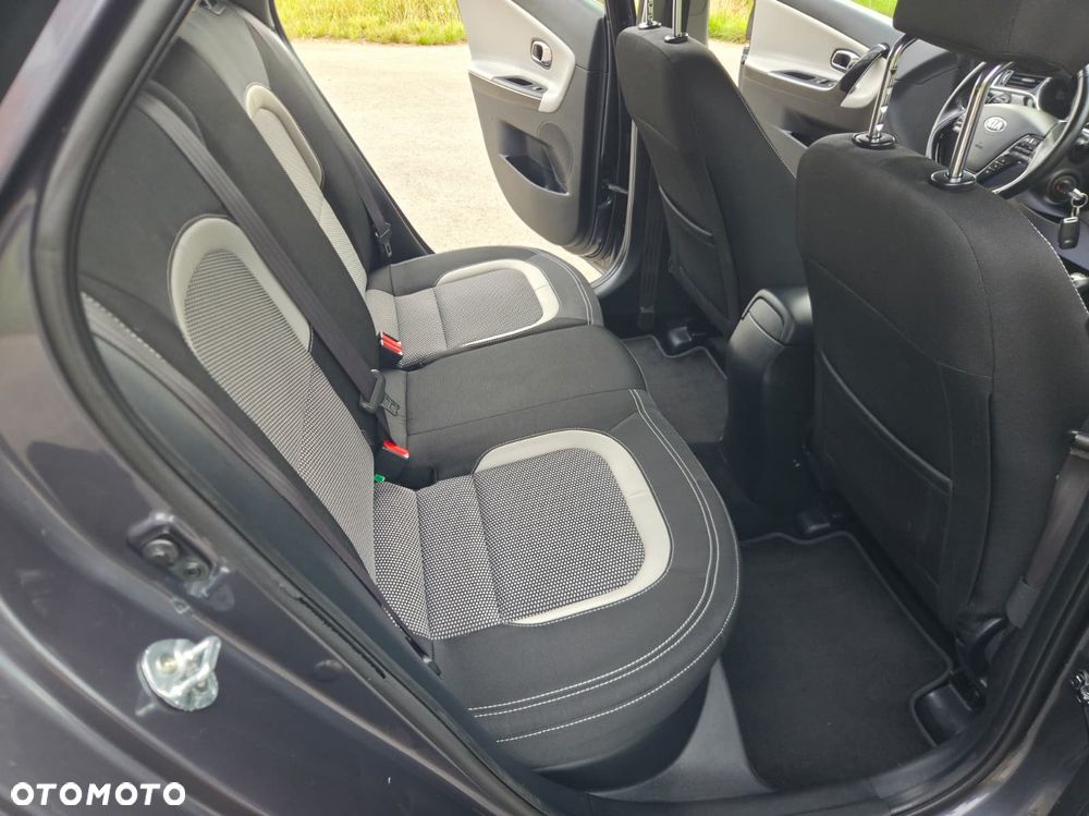 Kia Ceed - 17