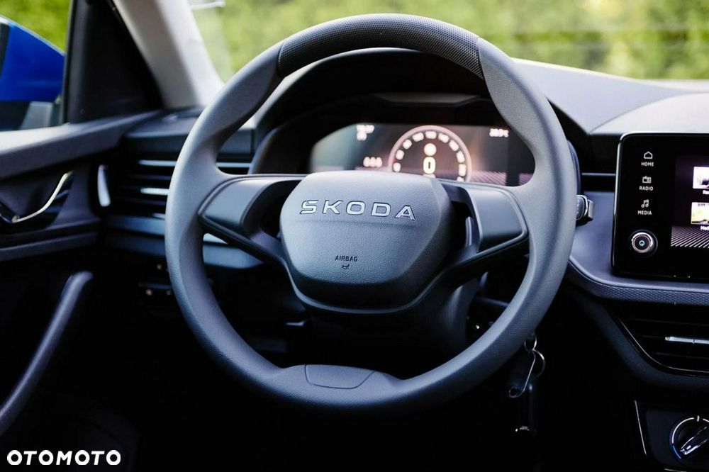 Skoda Scala 1.0 TSI Essence - 23