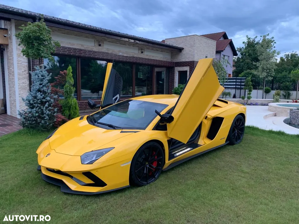 Lamborghini Aventador - 6