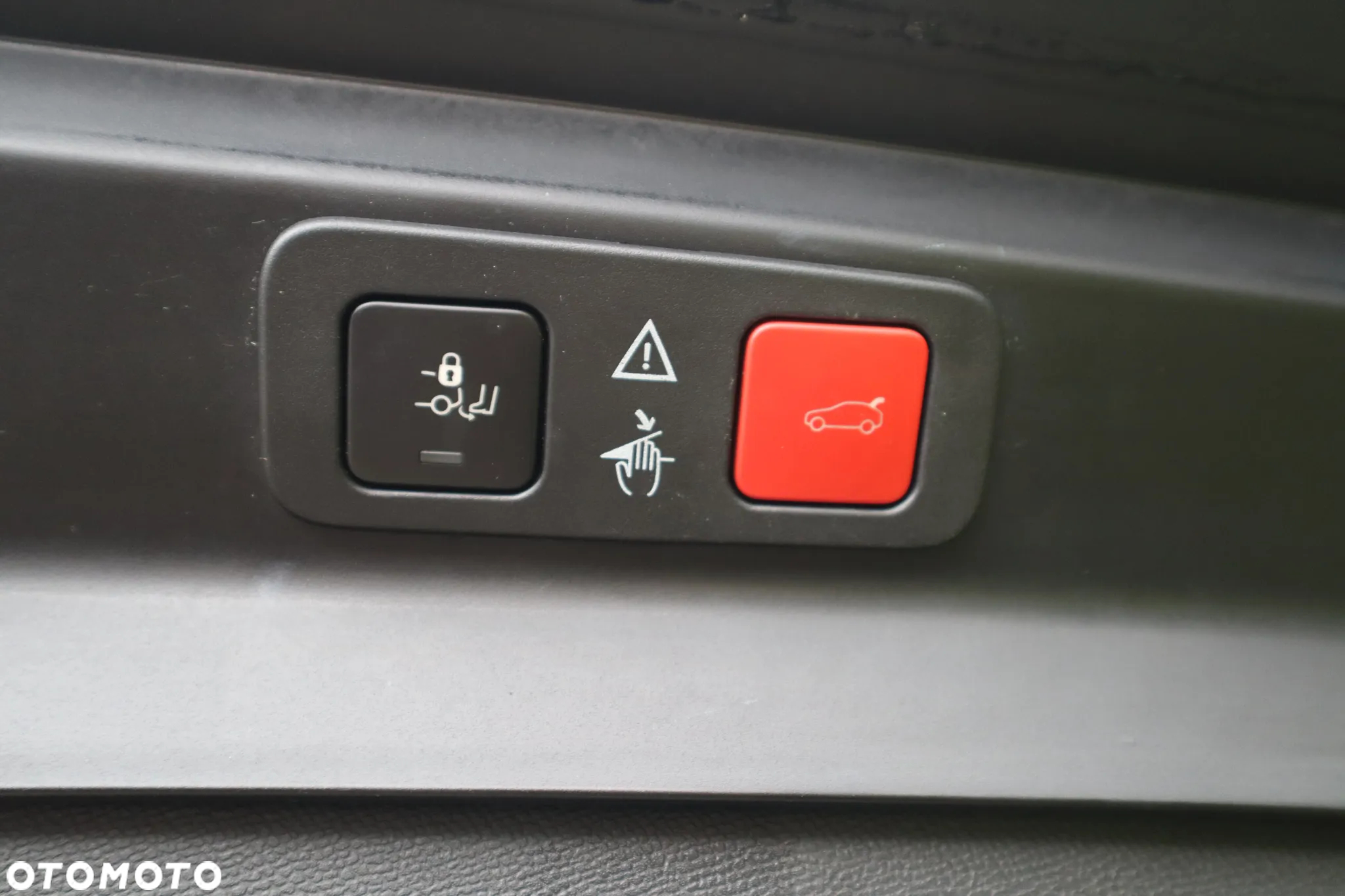 Peugeot 5008 2.0 BlueHDI Crossway S&S EAT8 - 24
