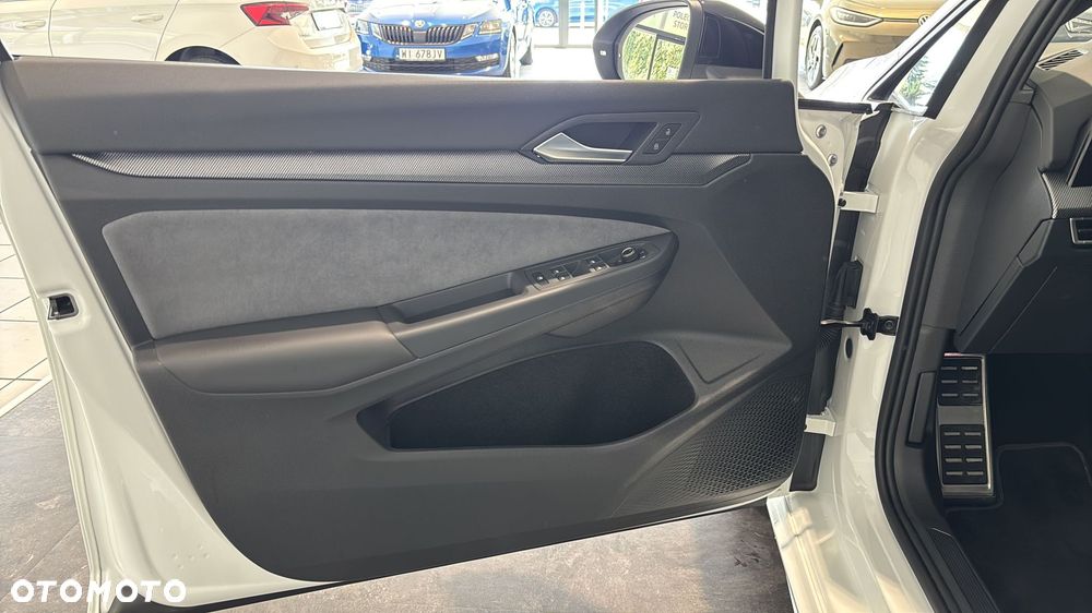 Volkswagen Golf 2.0 TSI 4Motion R DSG - 11