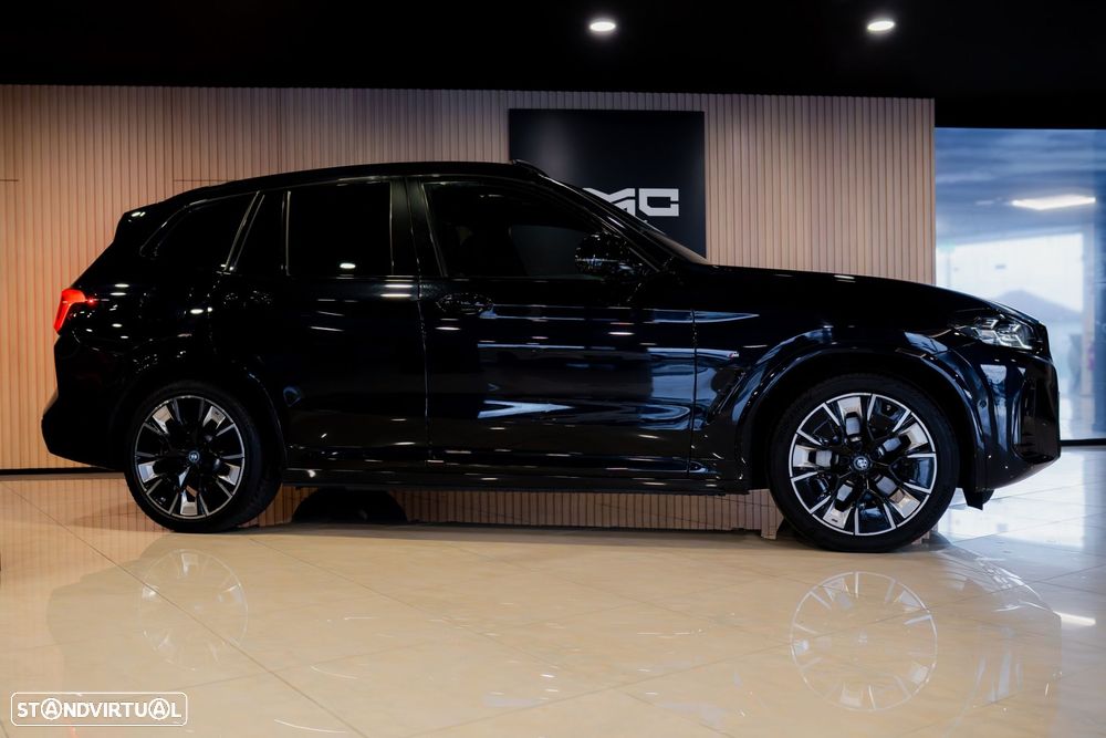 BMW iX3 M Sport Impressive - 5