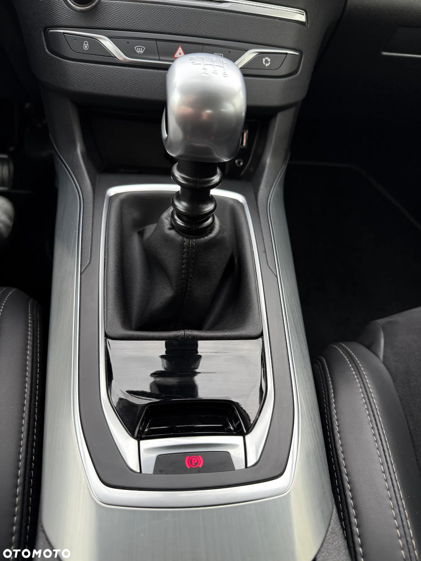 Peugeot 308 1.2 PureTech Allure S&S - 16
