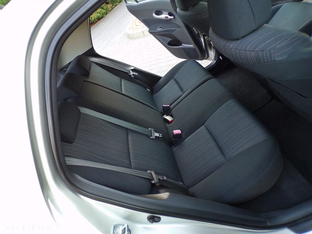 Toyota Auris 1.4 D-4D Life+ - 23