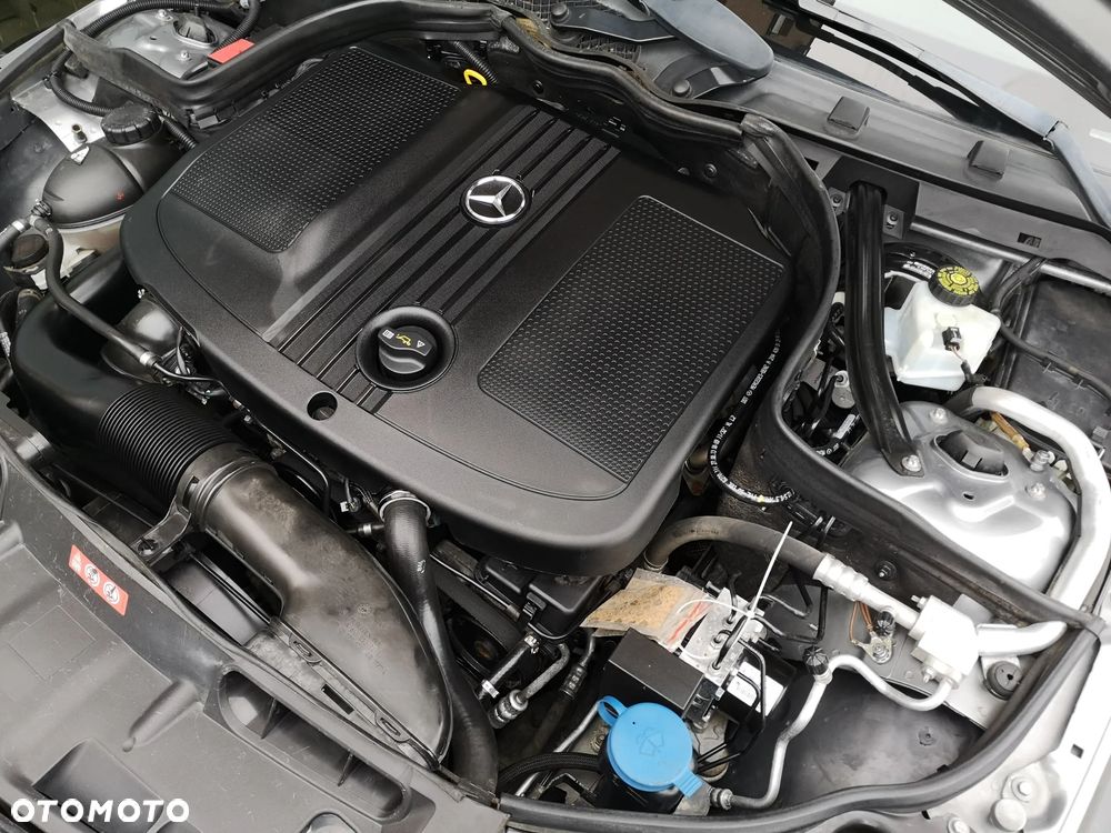 Mercedes-Benz Klasa C 200 CDI BlueEff Avantgarde - 37