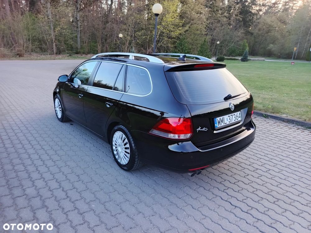 Volkswagen Golf 2.0 TDI DPF Highline - 37