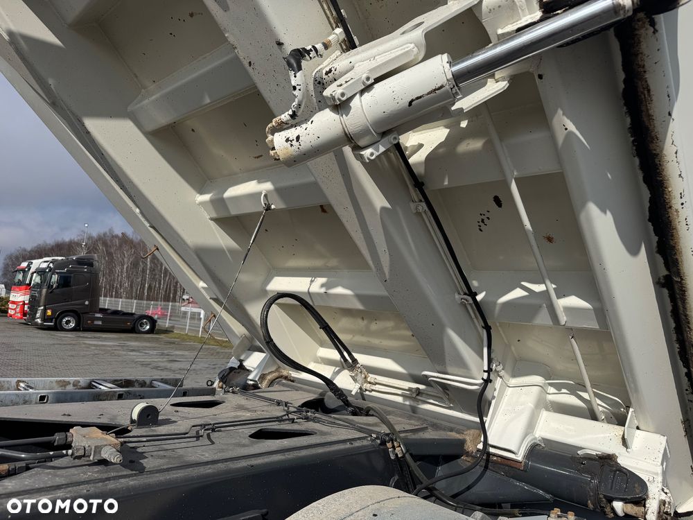 Volvo FMX 460 13L 8x4 MEILLER HYDROBURTA ładne i zadbane - 12