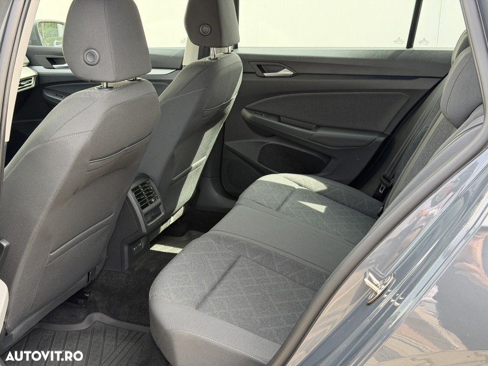 Volkswagen Golf - 21