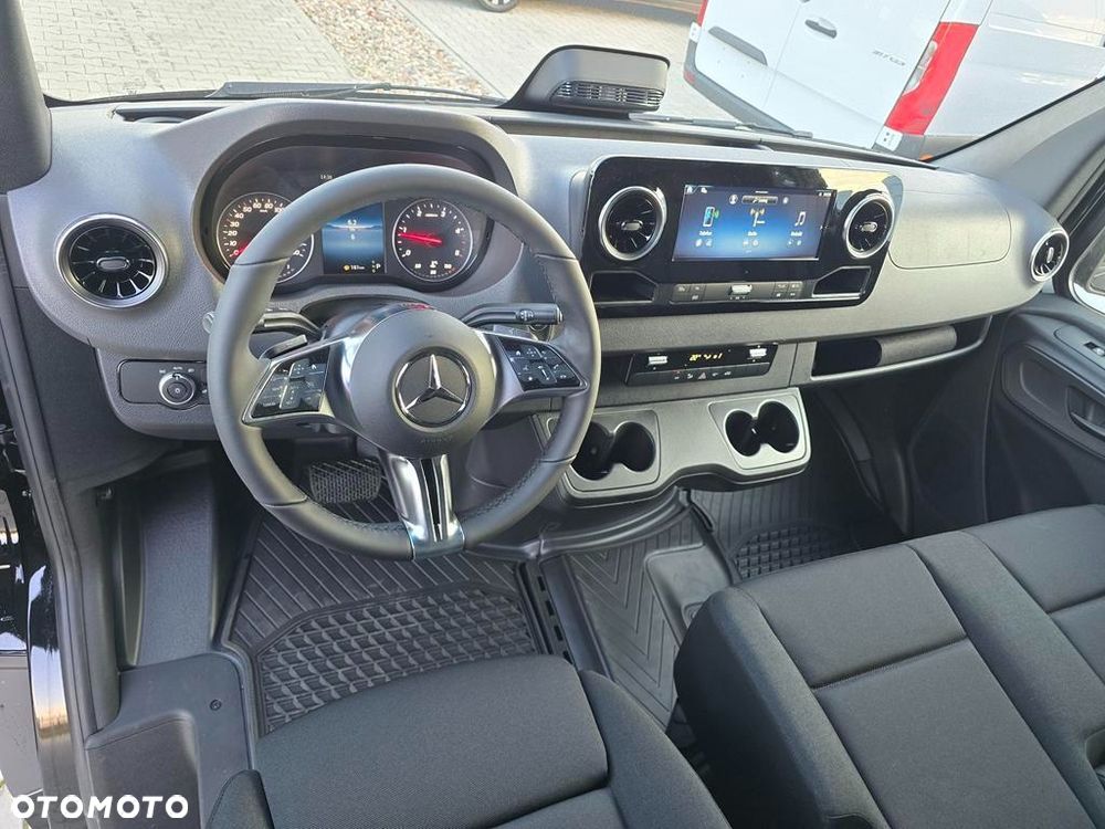 Mercedes-Benz Sprinter 319 CDI Long PRO 9G-Tronic - 12