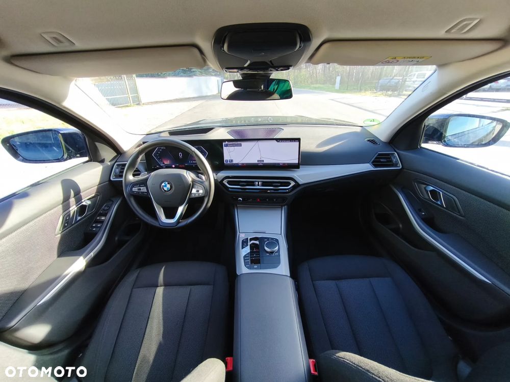BMW Seria 3 318i Advantage - 23