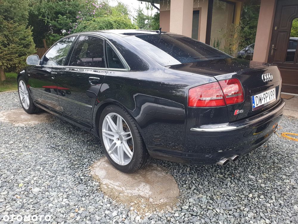 Audi A8 - 2