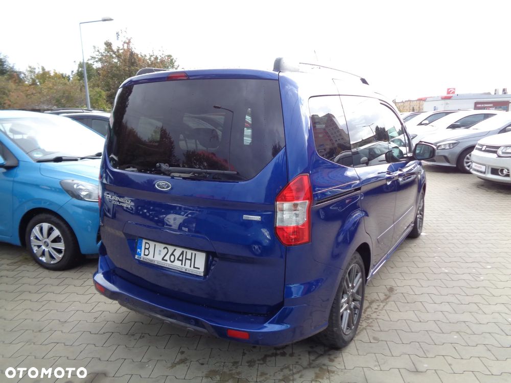 Ford Tourneo Courier 1.0 EcoBoost Titanium - 4