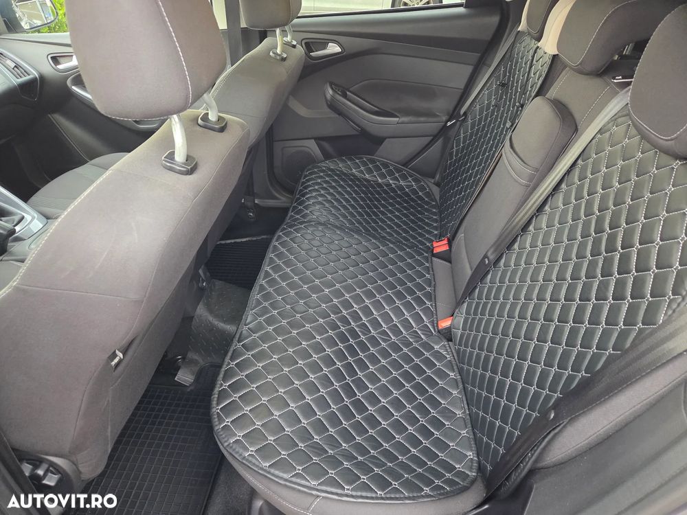 Ford Focus 1.6 TDCI DPF Start-Stopp-System Titanium - 8