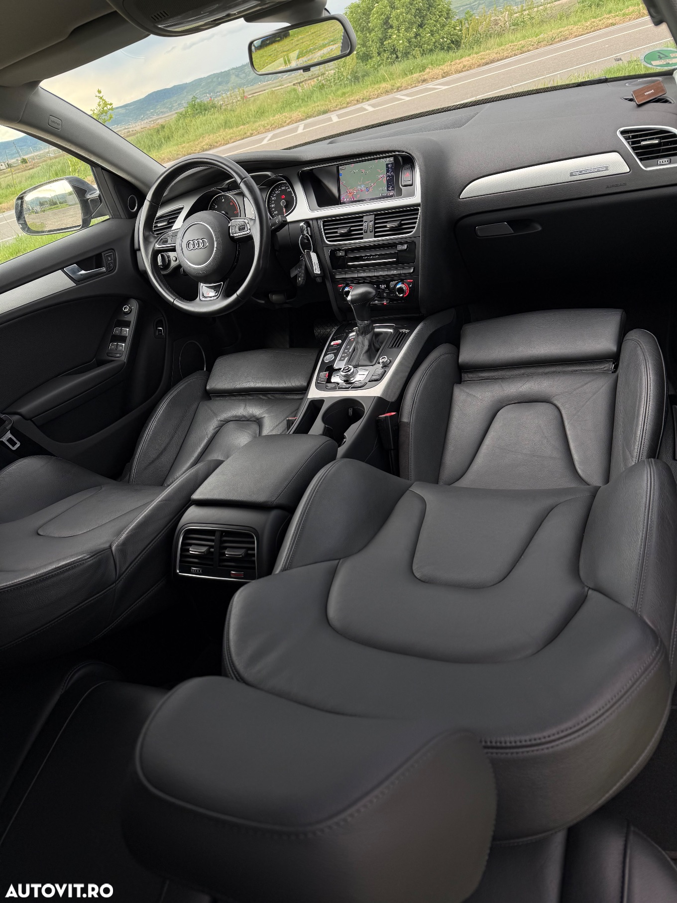 Audi A4 2.0 TDI quattro S tronic Sport - 8