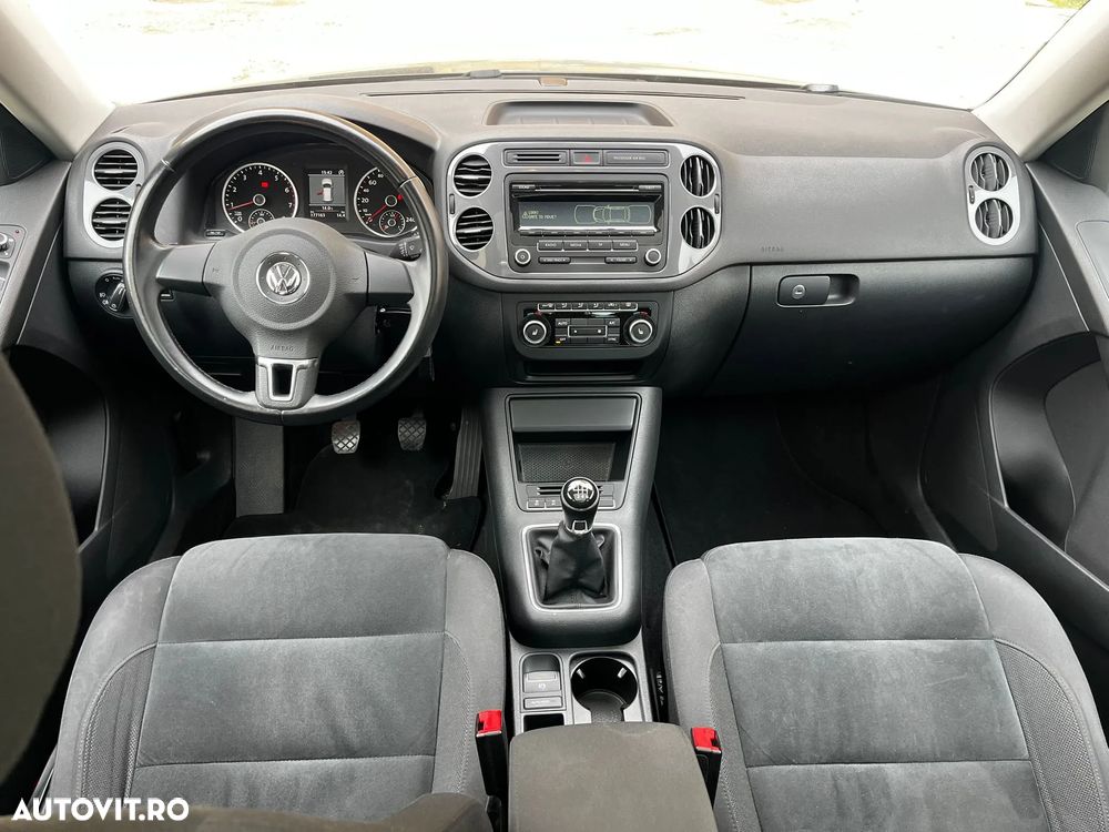 Volkswagen Tiguan - 2