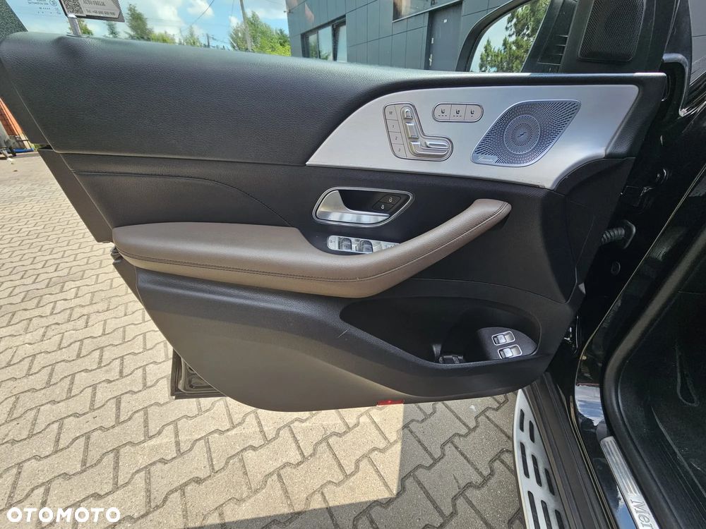 Mercedes-Benz GLE - 11