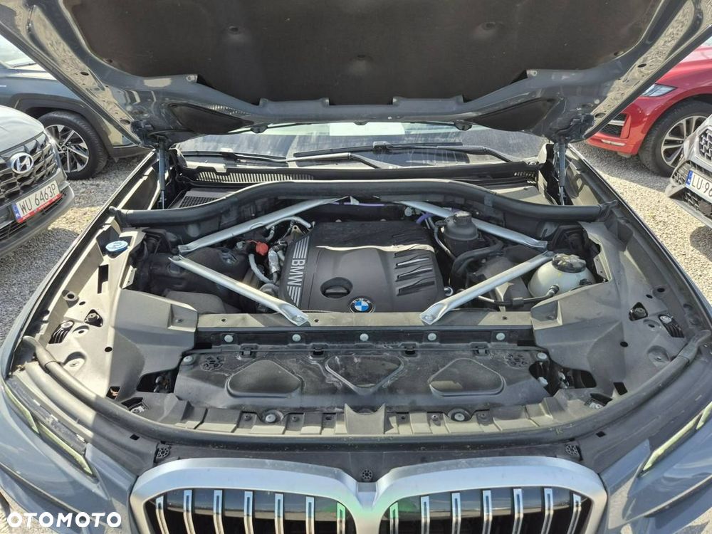 BMW X7 - 22