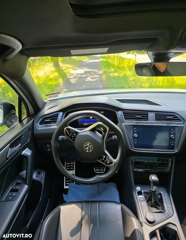 Volkswagen Tiguan - 8