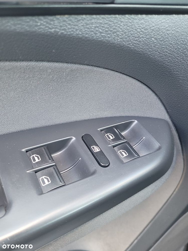 Volkswagen Touran 1.2 TSI BlueMotion Technology STYLE - 16