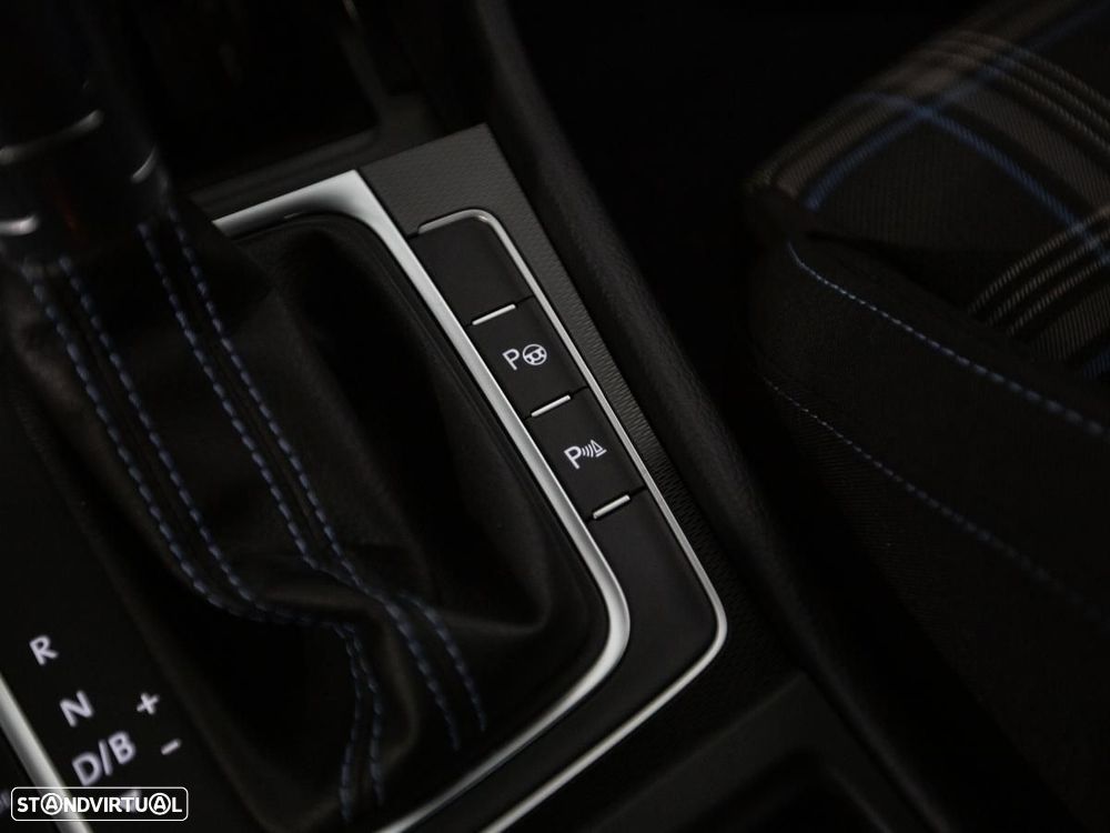 VW Golf 1.4 GTE Plug-in - 24