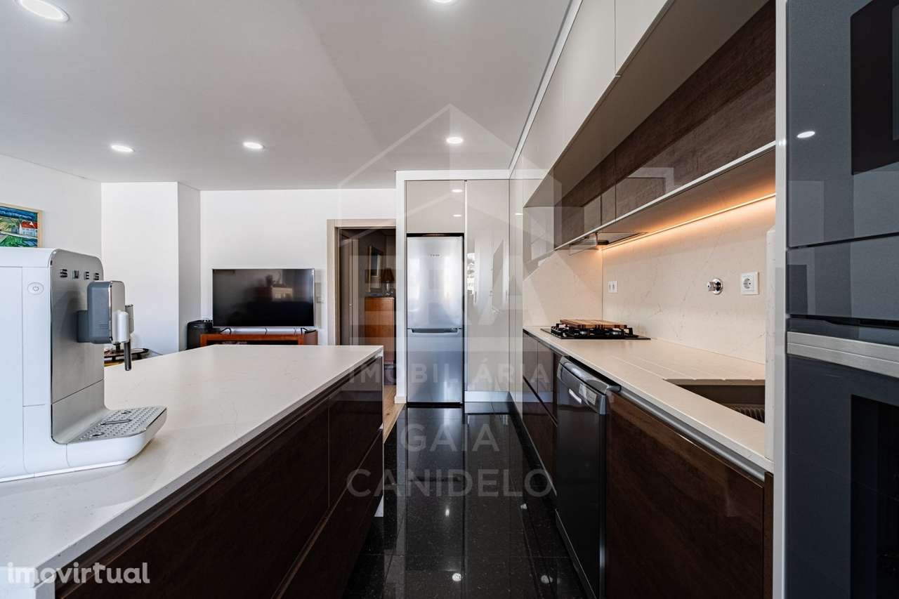 T2 no centro da cidade com vista MAR e cidade! - Grande imagem: 4/20