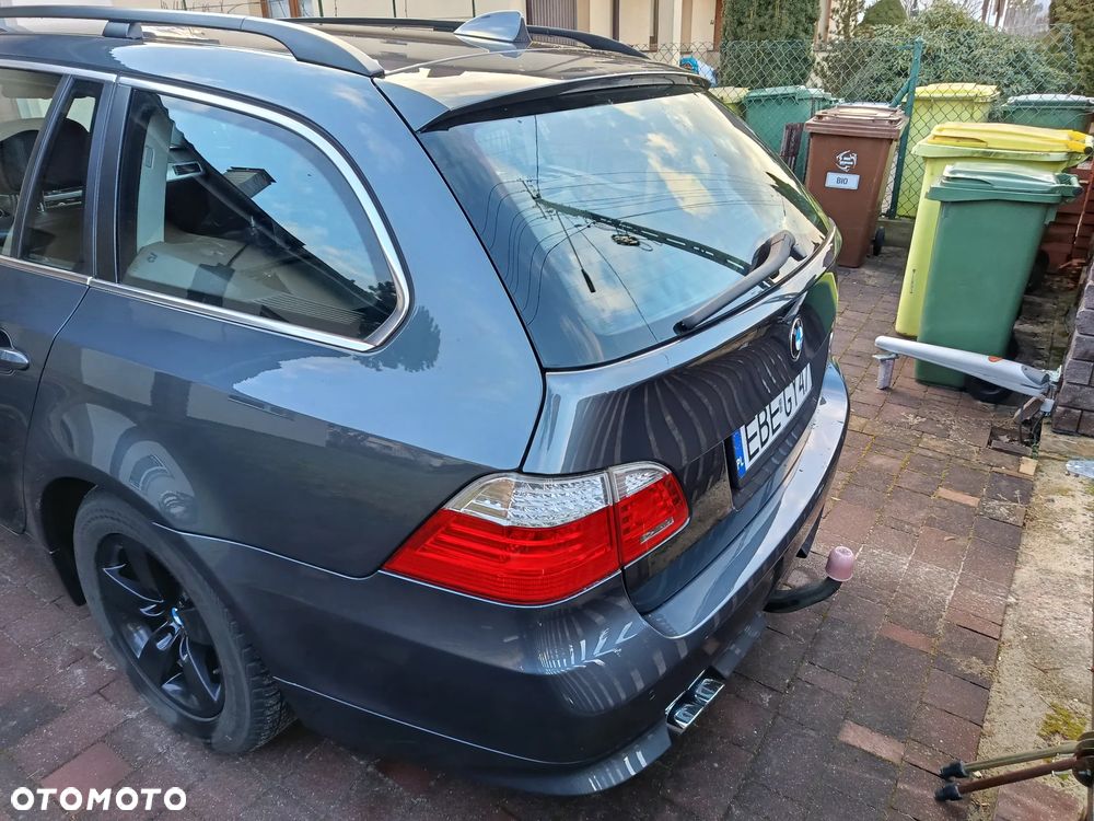 BMW Seria 5 525d - 6