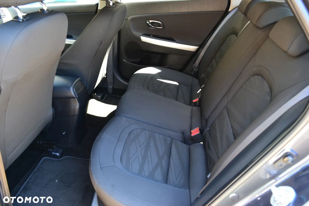 Kia Ceed 1.6 GDI Edition 7 - 31