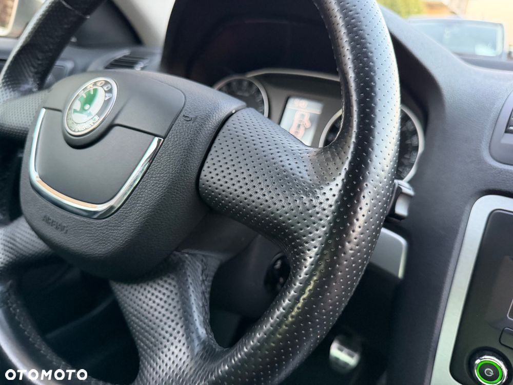 Skoda Octavia 2.0 TDI DPF 4x4 Scout - 28